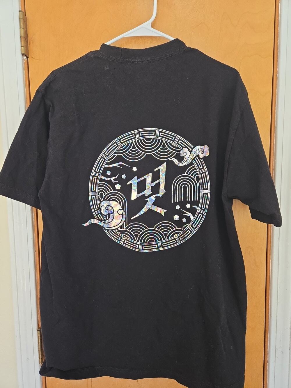 ATEEZ Towards the Light tour The Real holographic t shirt Size Large Authentic